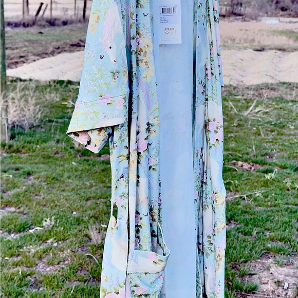 Purchased In Australia - Picture 3 of 7